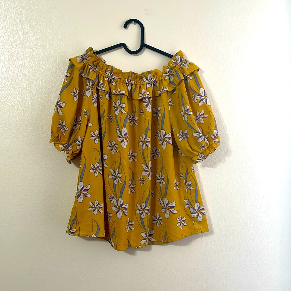 Cold Shoulder Floral Print Top